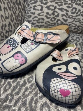 Calceo leather clogs penguin print mismatch cute casual shoes size 41 womens 10